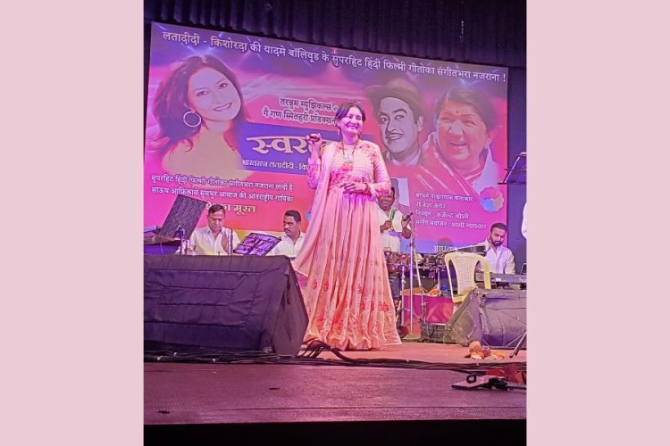 South African Artiste Shashika Mooruth in Mumbai Performance